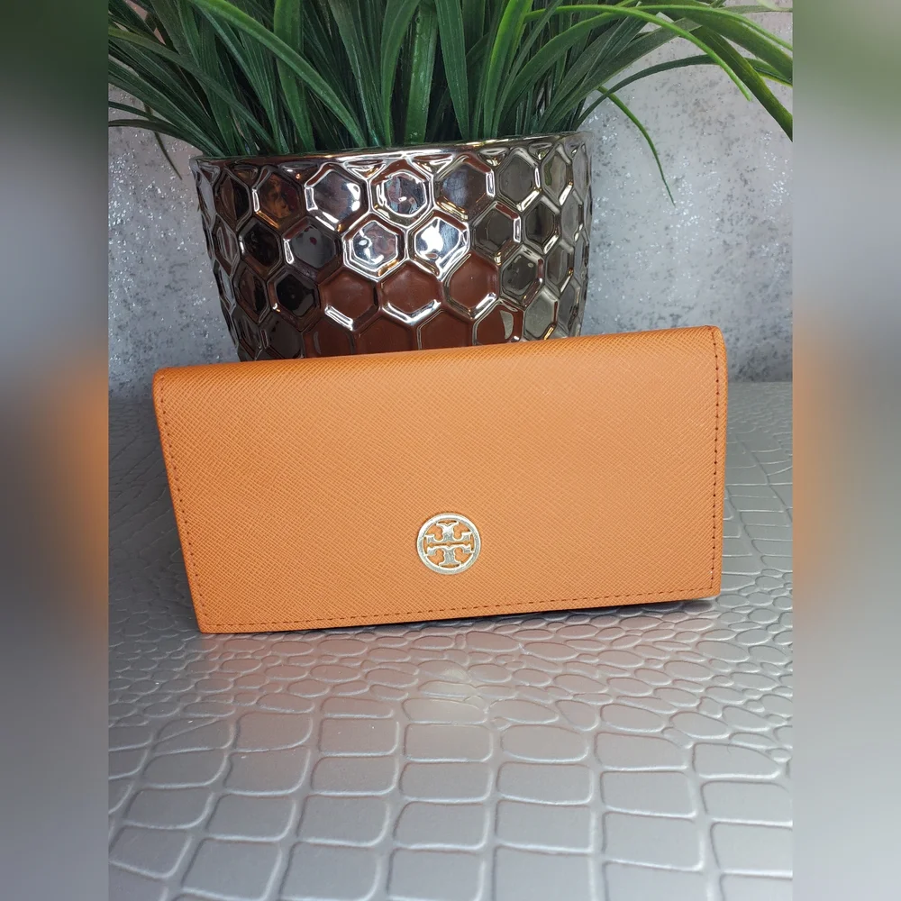 TORY BURCH Saffiano Leather Orange Sunglasses Case - Picture 2 of 5